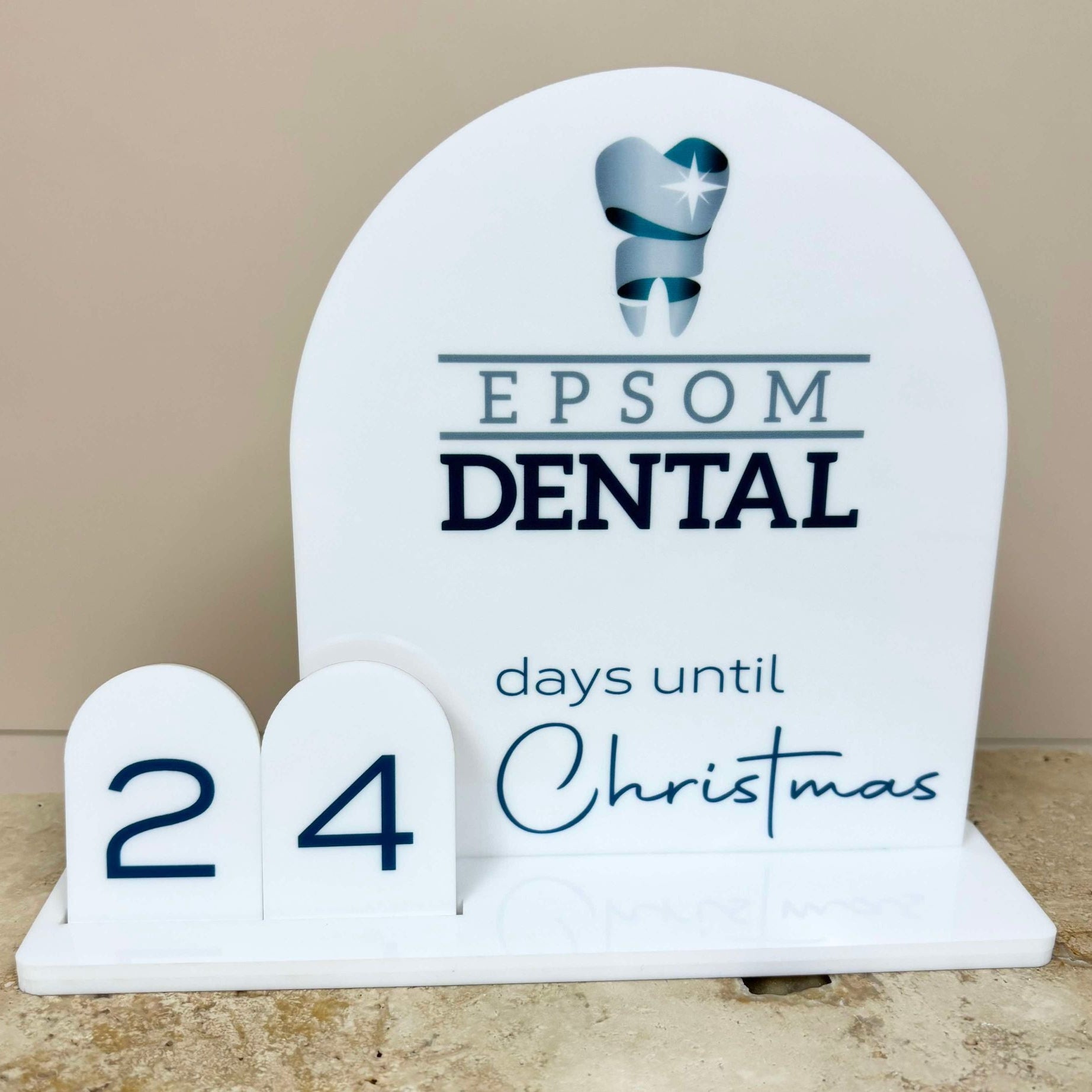 Business Christmas countdown stand