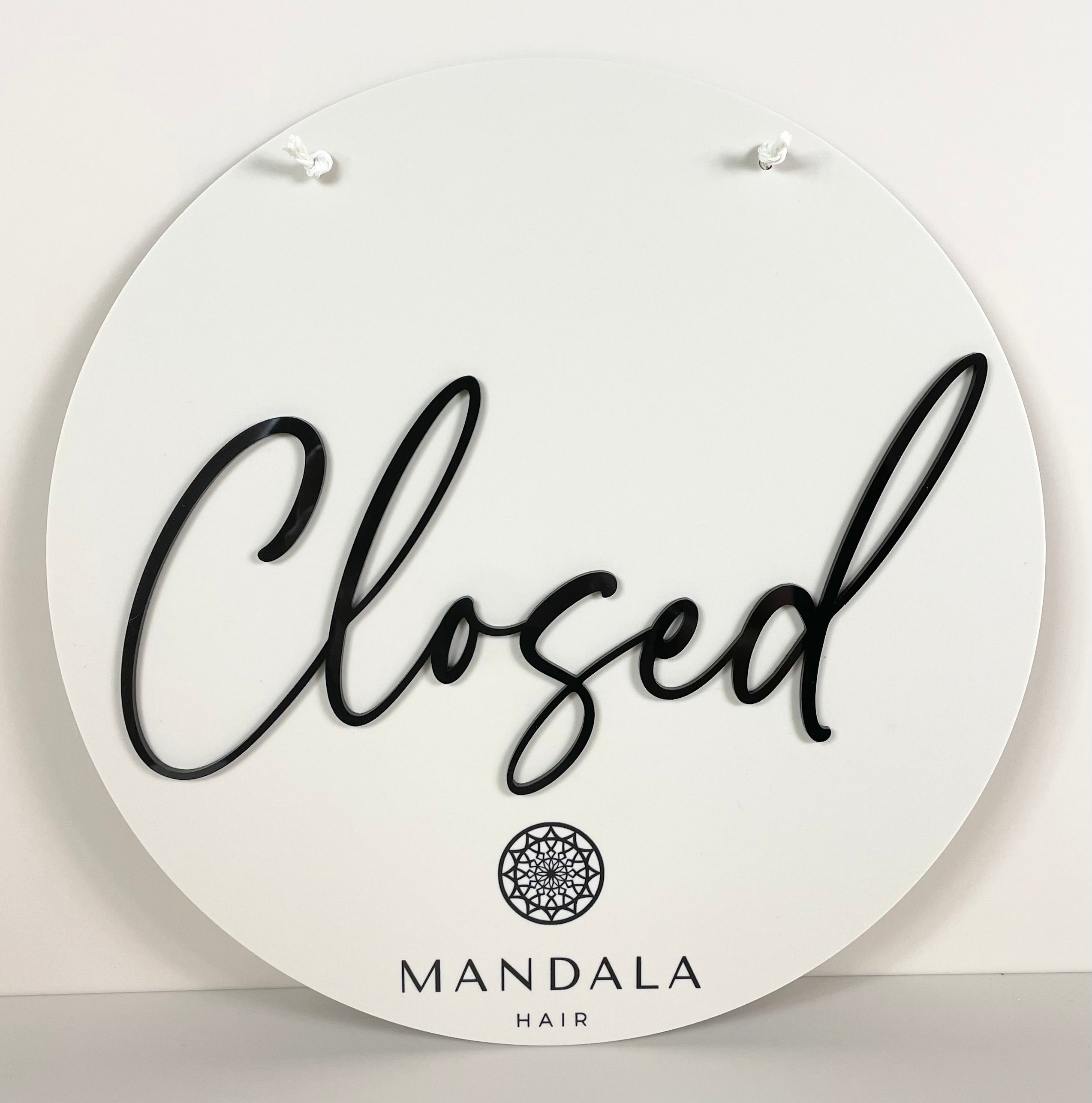 Branded round closed sign – custom logo door sign for business