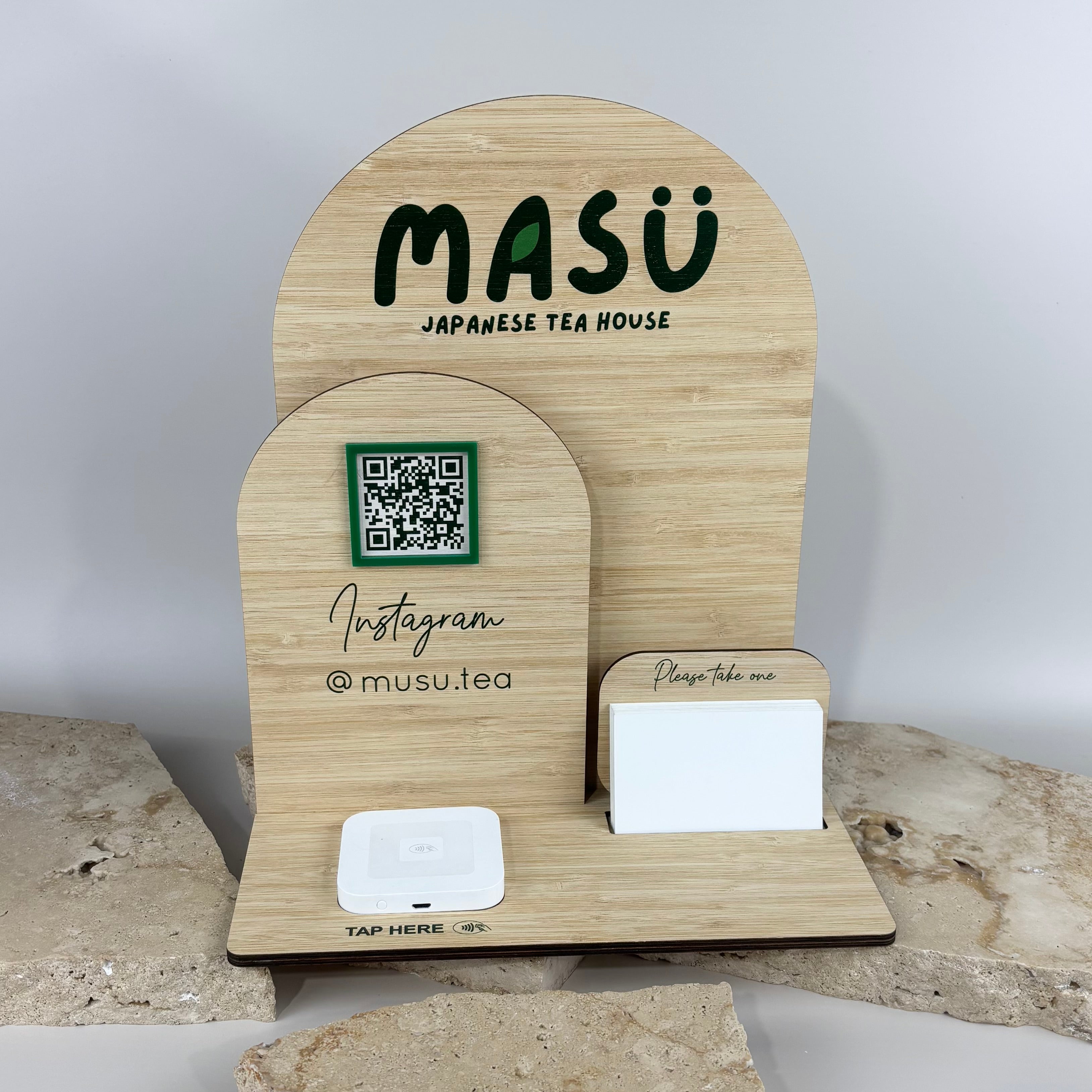 Business station - double arched display