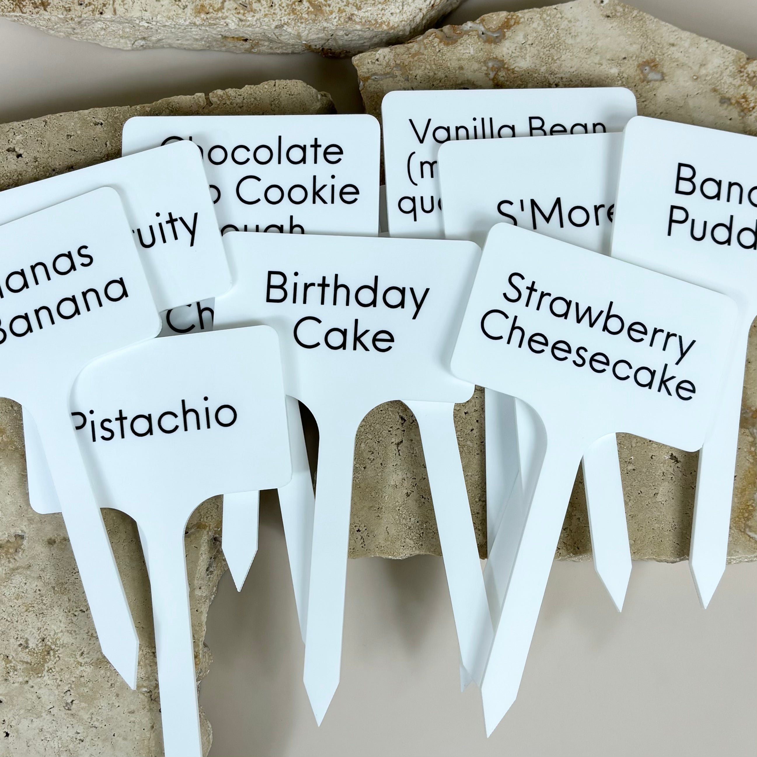 White acrylic ice cream flavour markers with engraved dessert flavours