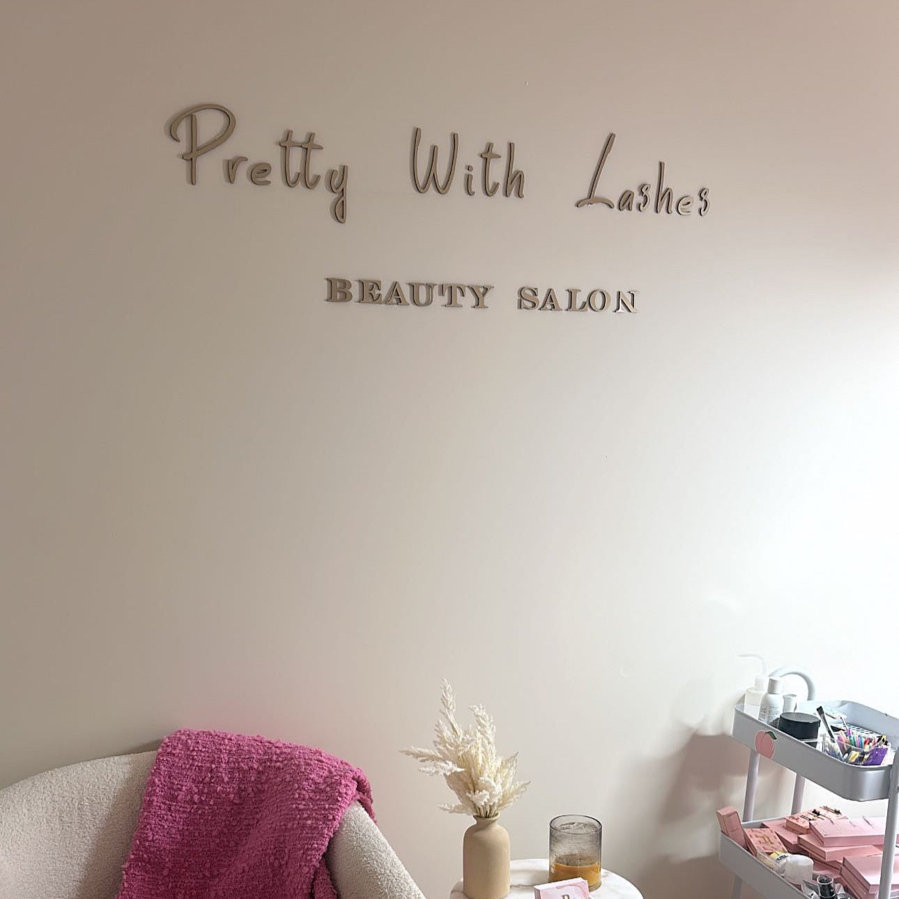 ustralian made custom lettering sign for businesses