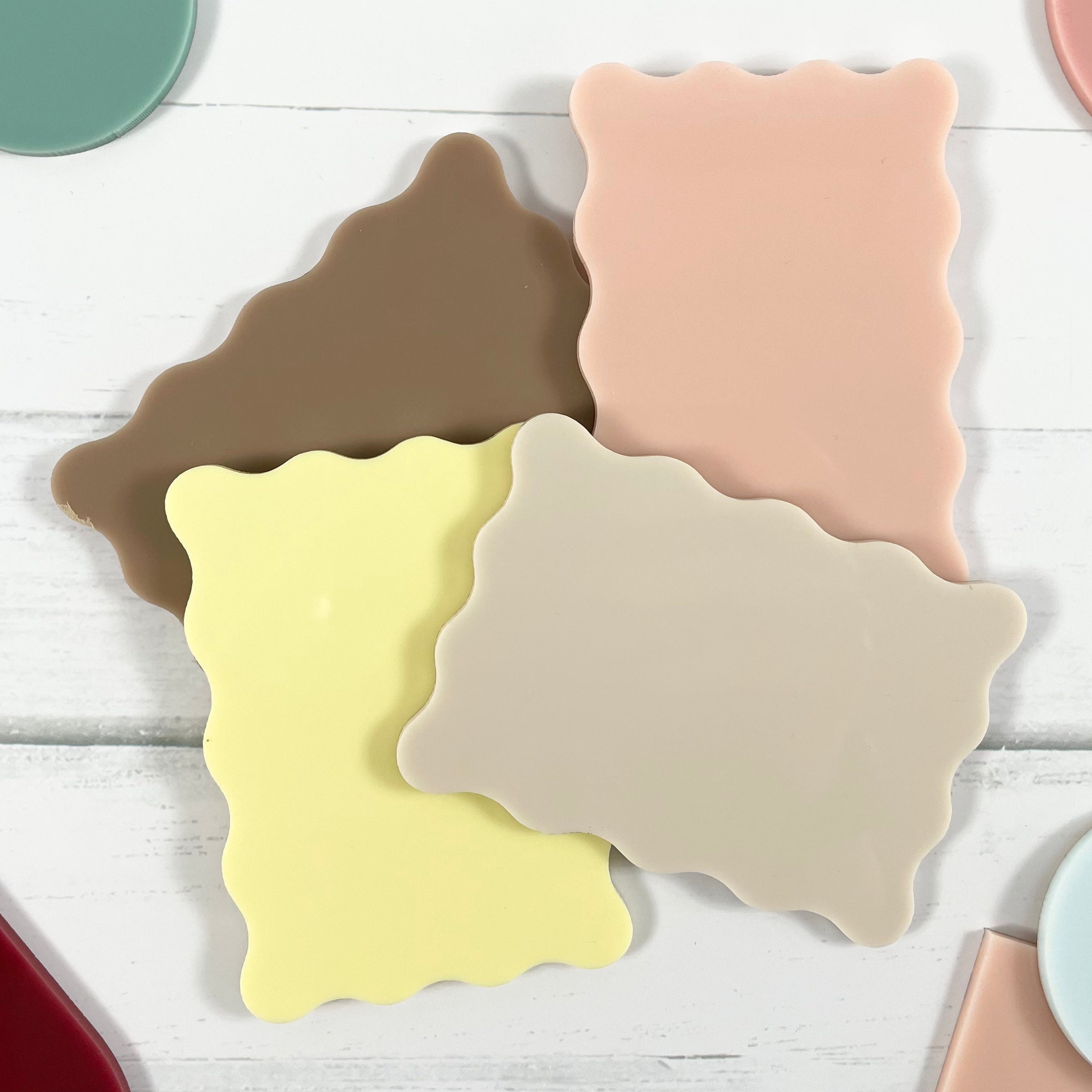 Coloured wavy acrylic blanks