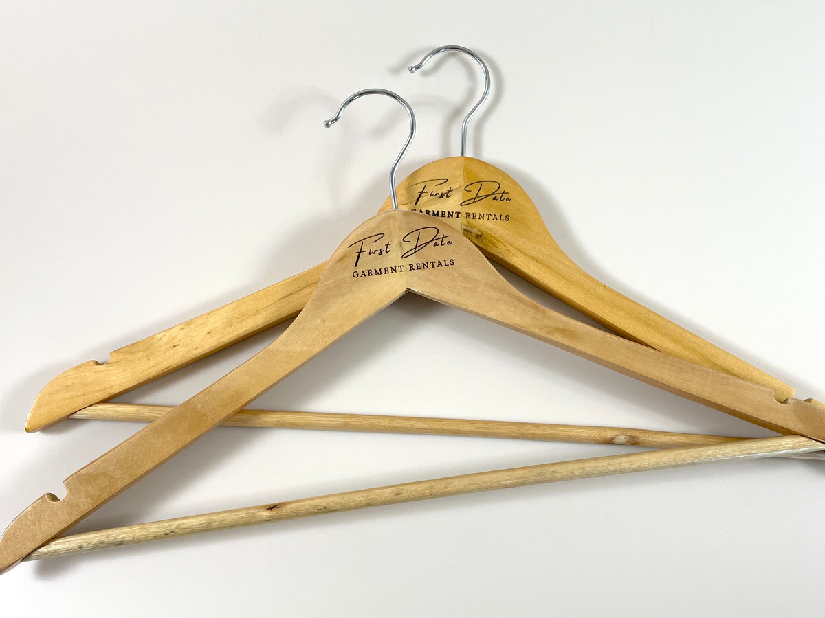 coat hanger with logo 
