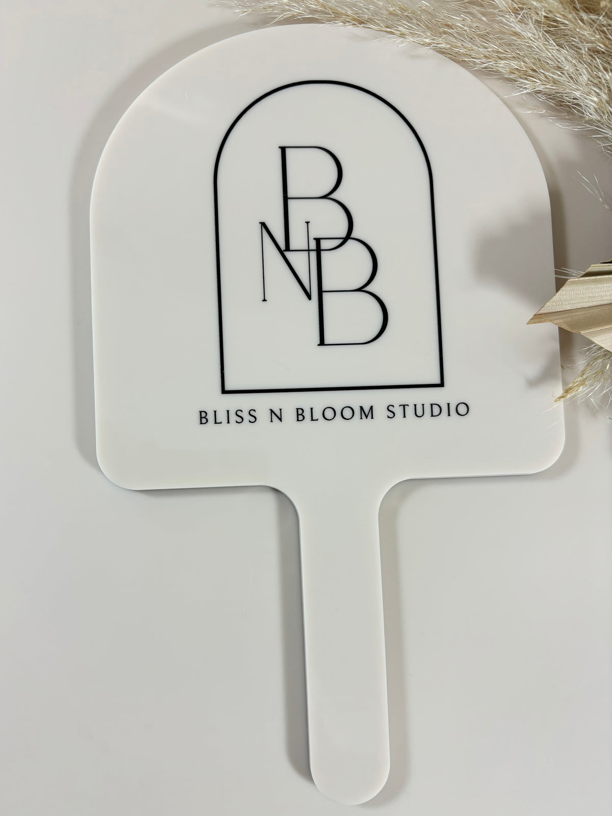 Arched handheld mirror 
