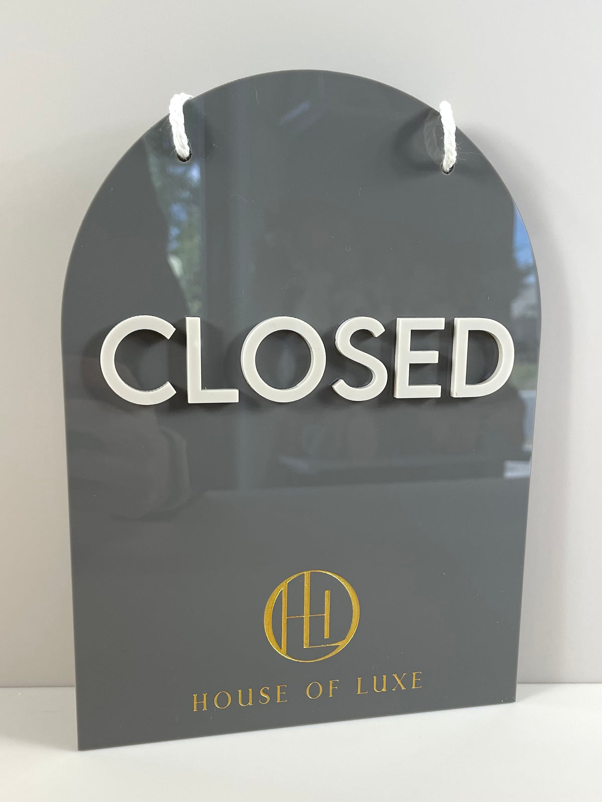 Mini arched open closed sign 