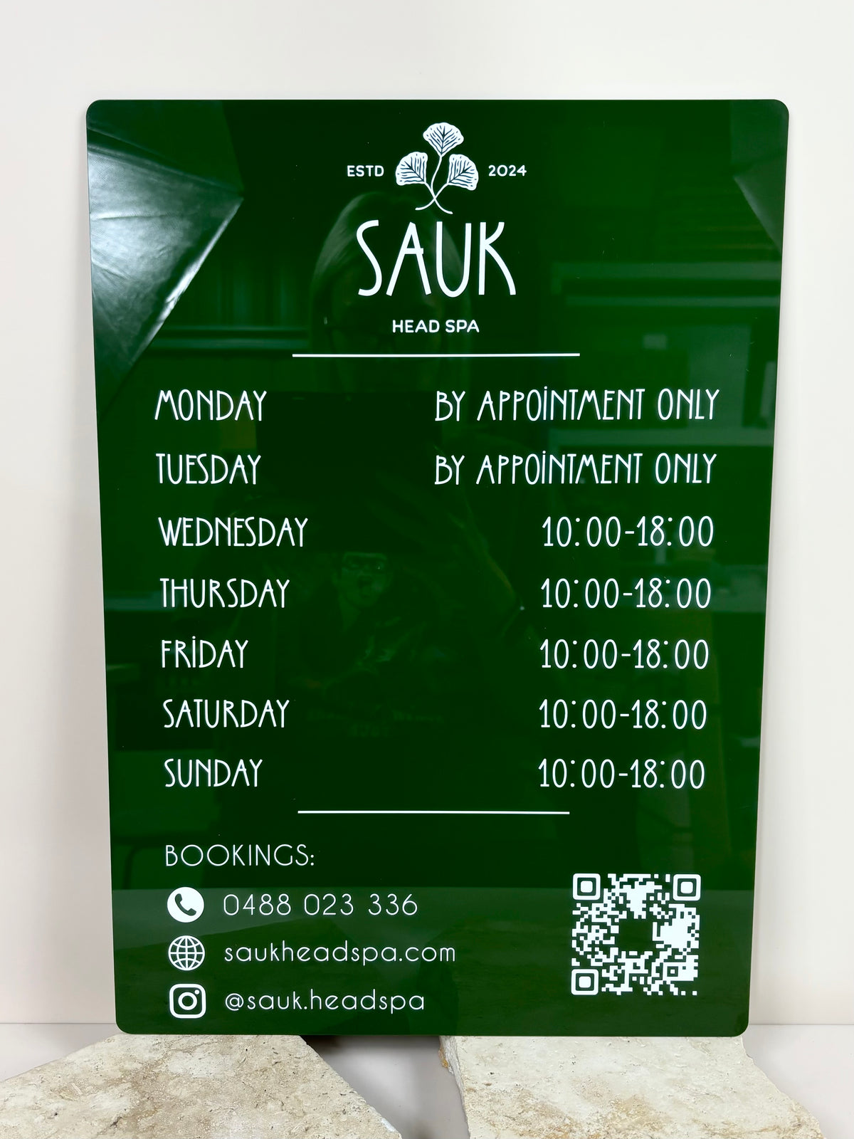 Opening hours sign 