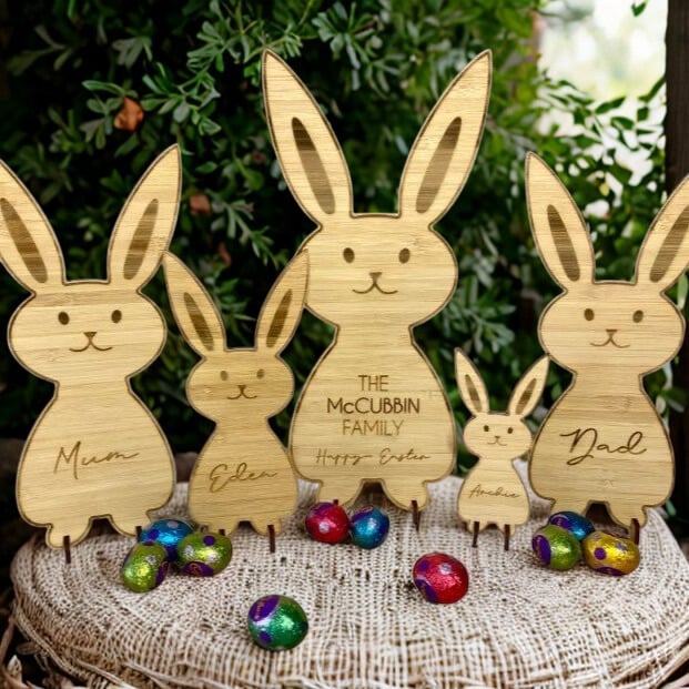 Engraved Easter bunnies 