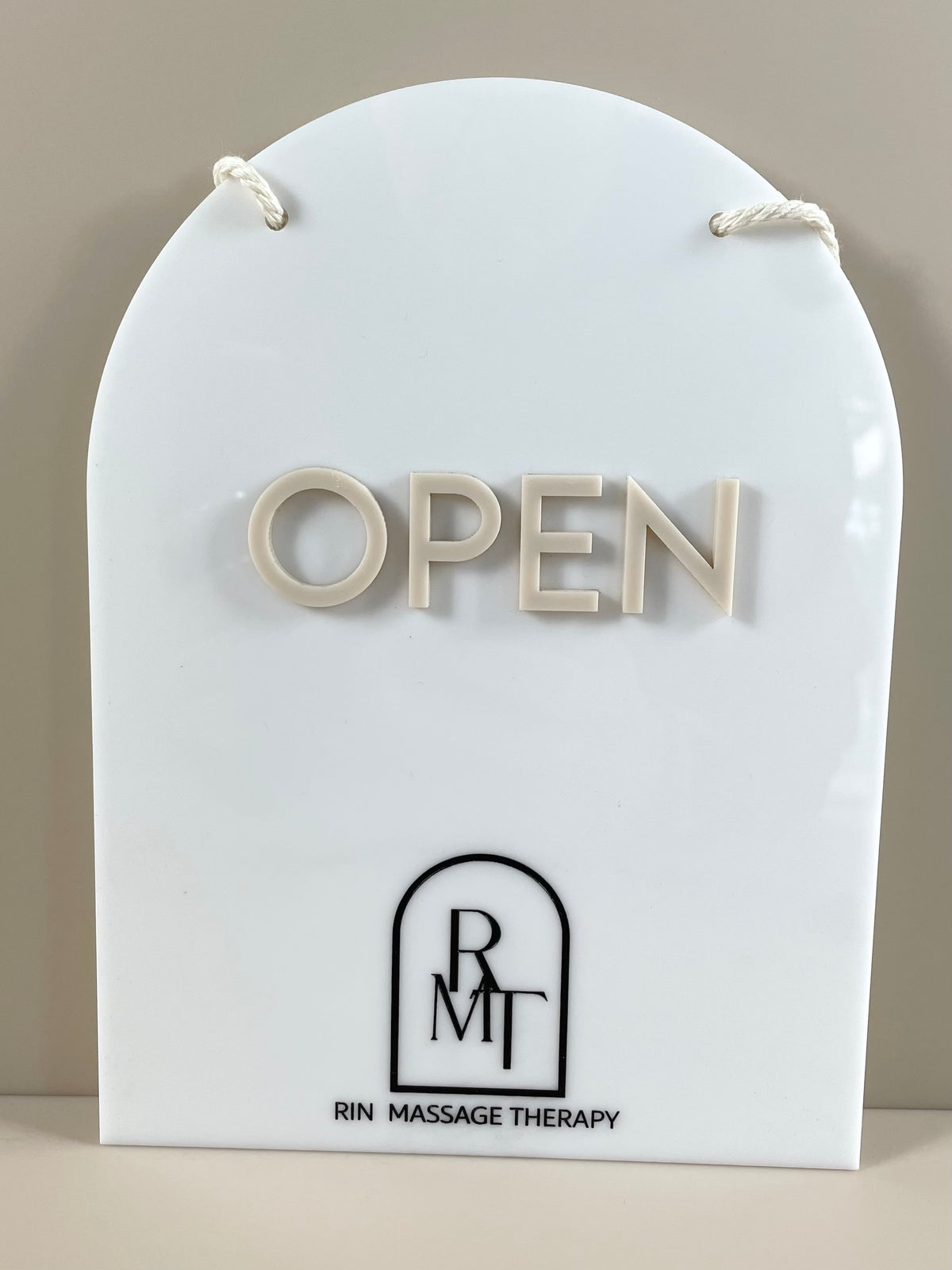 Mini arched open closed sign 