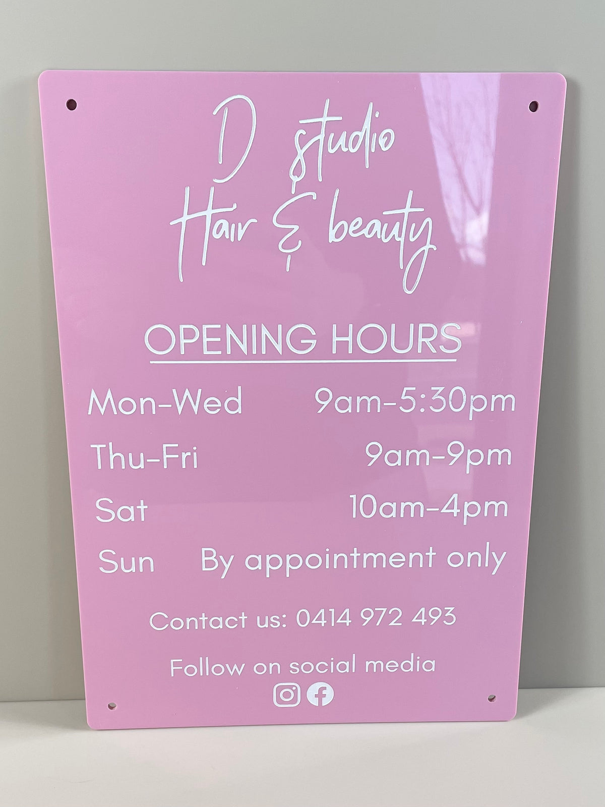 custom opening hours sign 