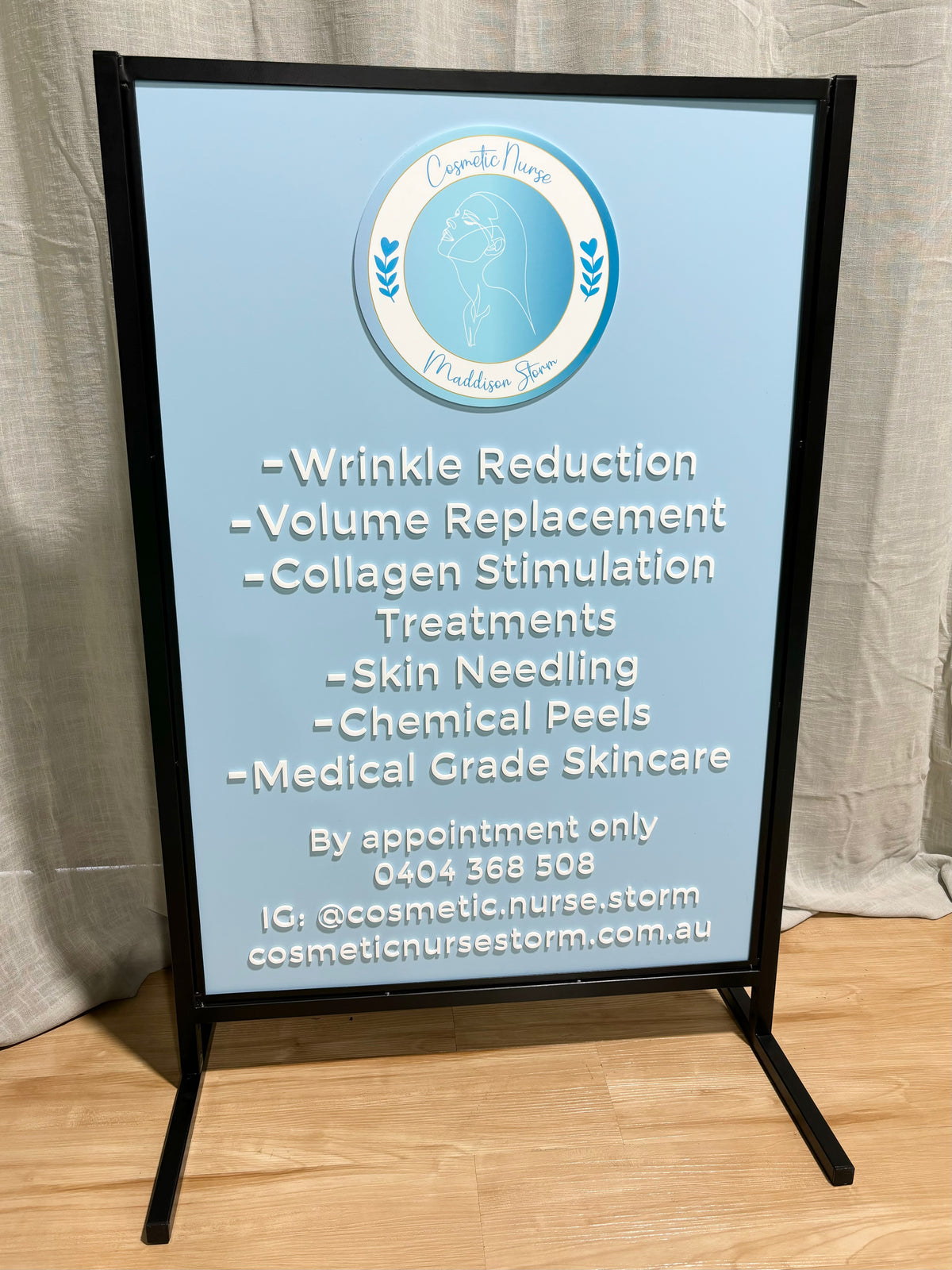 Advertising side walk stand 