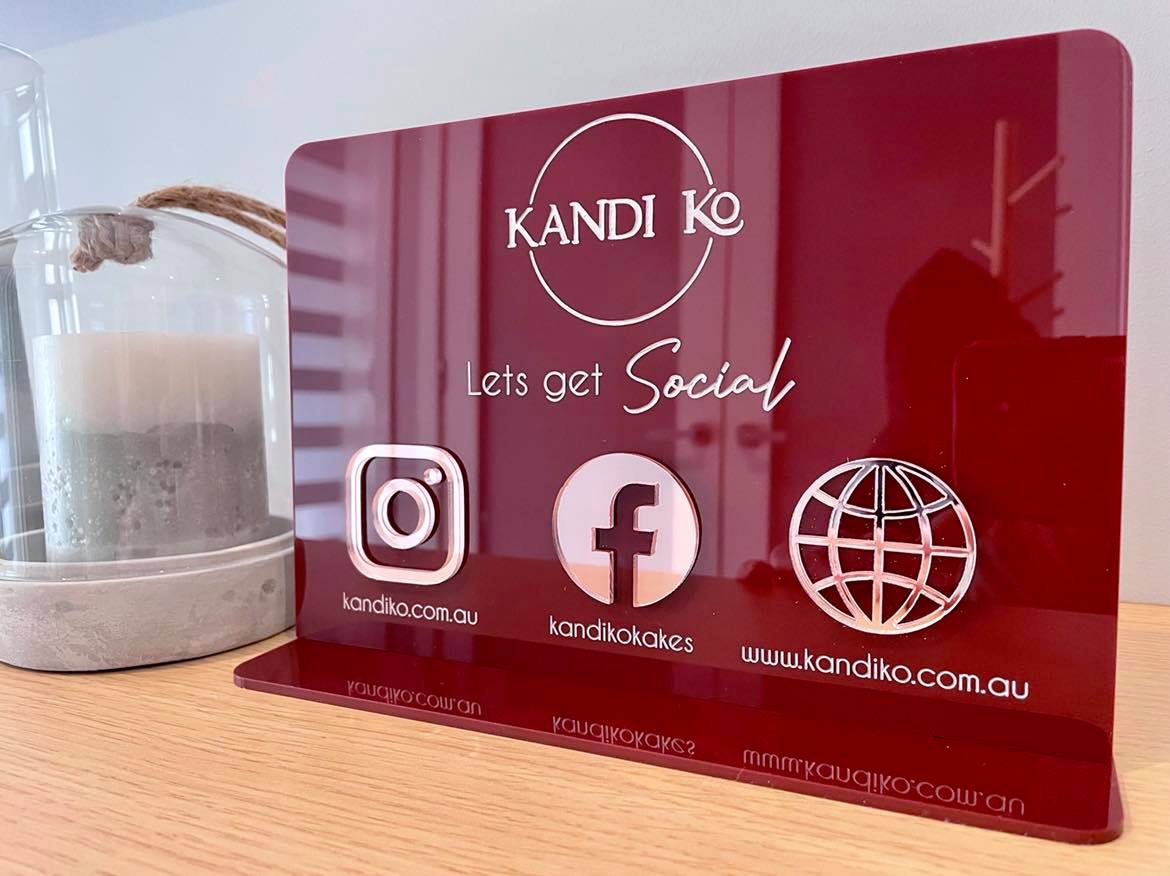 Social media stand - og