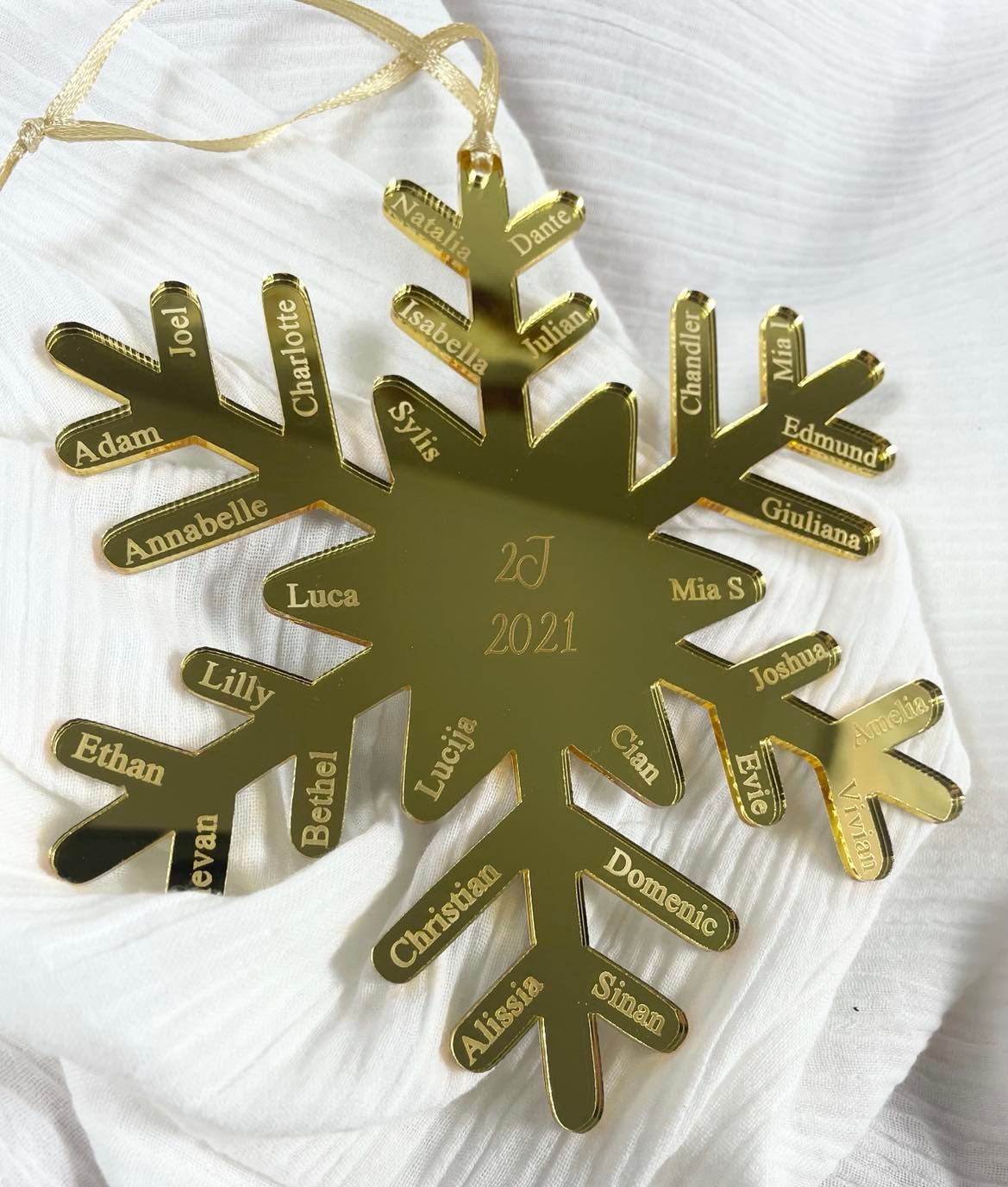 Class snowflake bauble