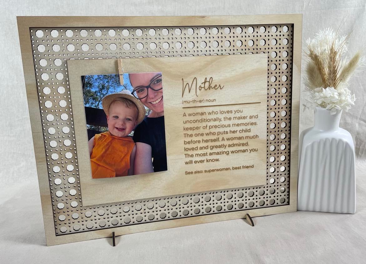 Rattan look Mother&#39;s Day frame