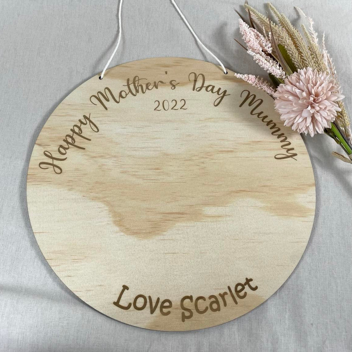 wooden mothers day drawing sign