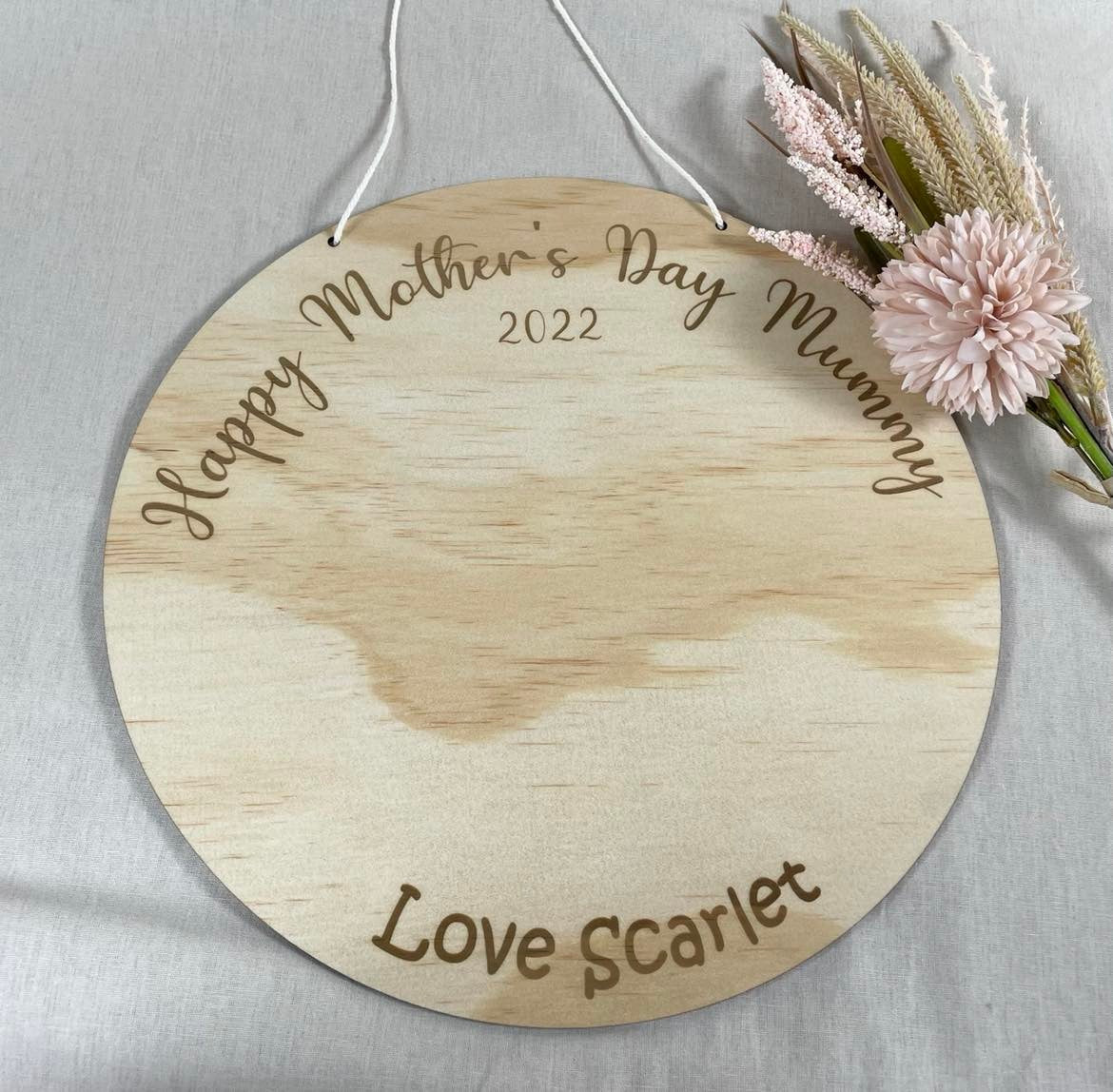wooden mothers day drawing sign