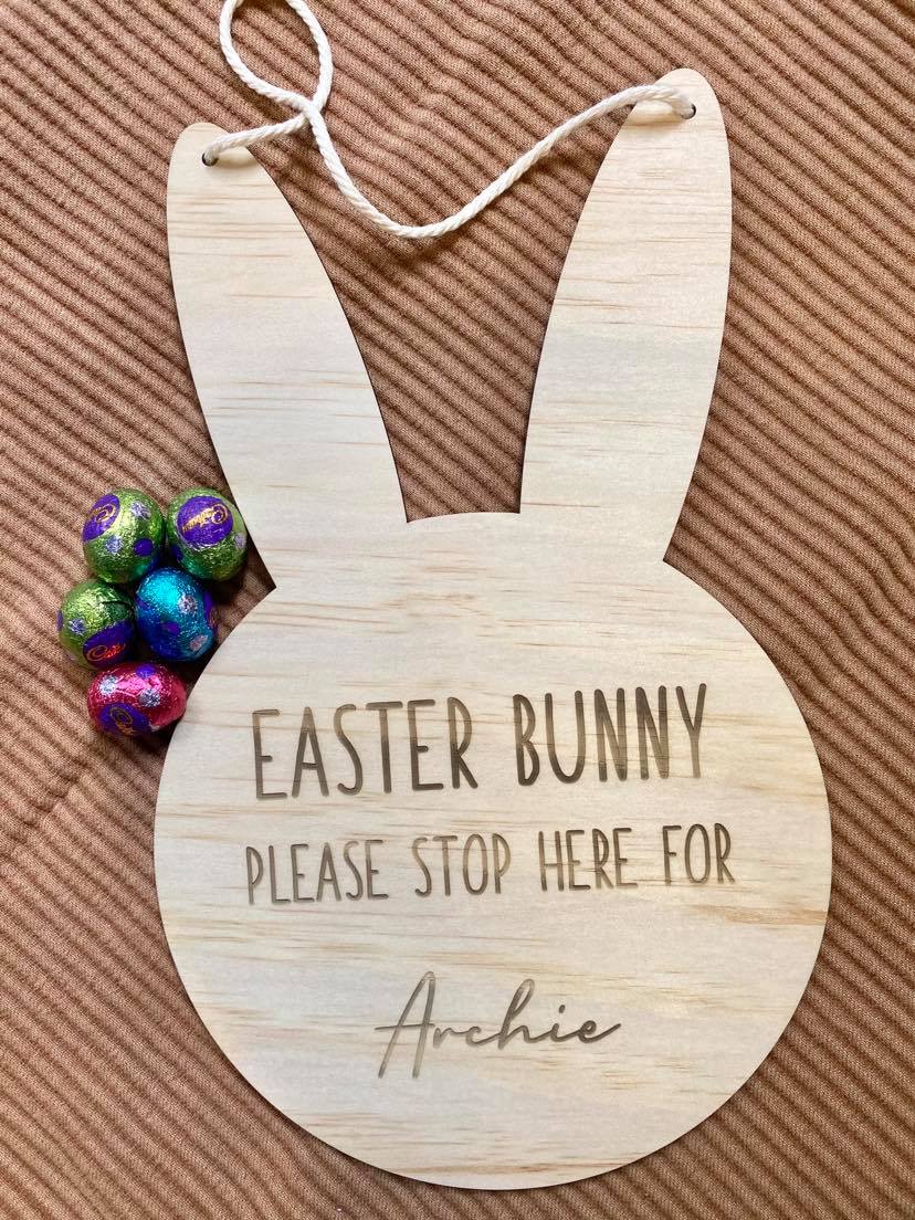 Personalised easter bunny please stop here sign